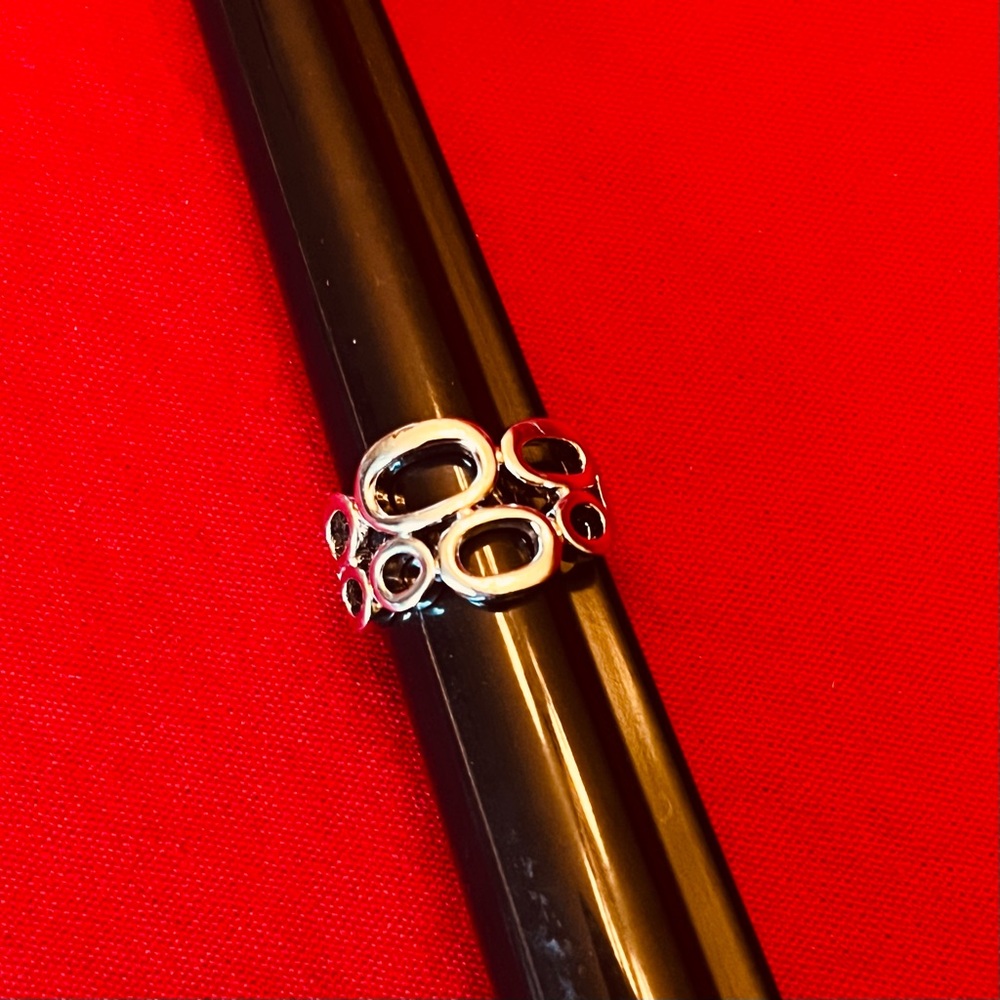 Silver Tone Linked Circle Stack Ring - Picture 4 of 6